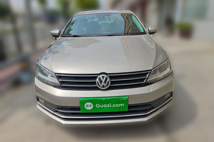 Used Volkswagen Sagitar 2015 230TSI Automatic Comfort Version Front