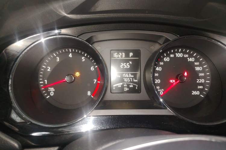 Used Volkswagen Sagitar 2015 1.6L Automatic Comfort Model Instrument Cluster