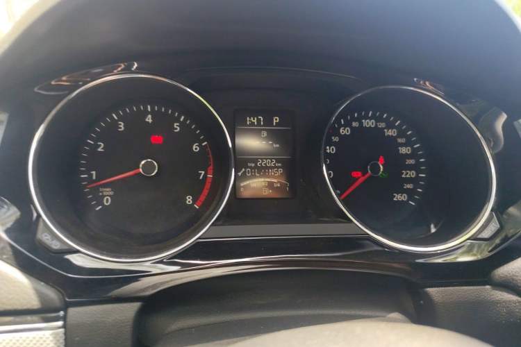 Used Volkswagen Sagitar 2015 1.6L Automatic Comfort Model Instrument Cluster