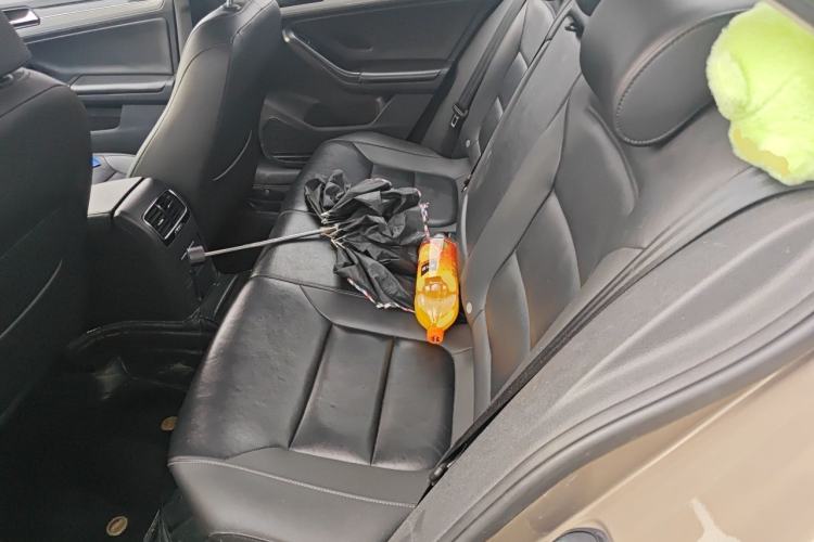 Used Volkswagen Sagitar 2015 230TSI Automatic Comfort Version Left Rear Seat