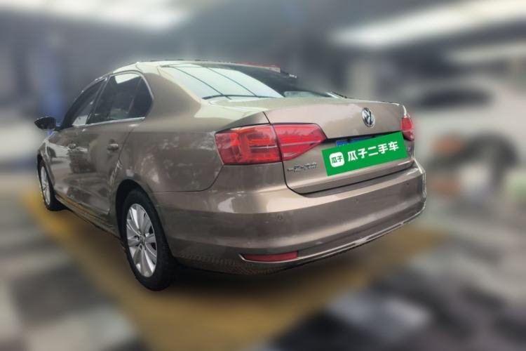 Used Volkswagen Sagitar 2015 230TSI Automatic Comfort Version Rear Left 45 Deg