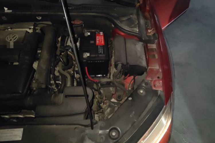 Used Volkswagen Sagitar 2015 230TSI Automatic Comfort Version Engine Bay Left