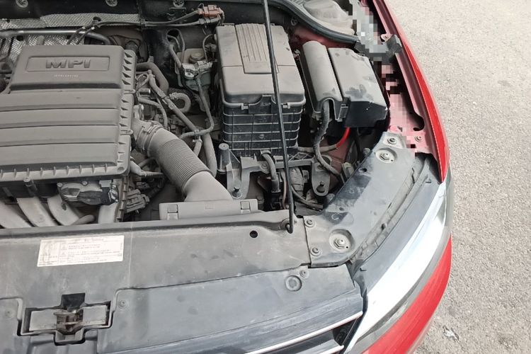Used Volkswagen Sagitar 2015 1.6L Automatic Comfort Model Engine Bay Left