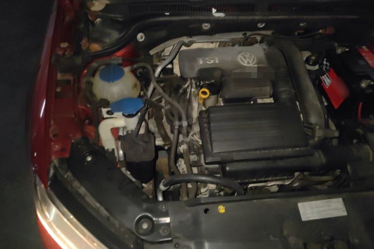 Used Volkswagen Sagitar 2015 230TSI Automatic Comfort Version Engine Bay Right