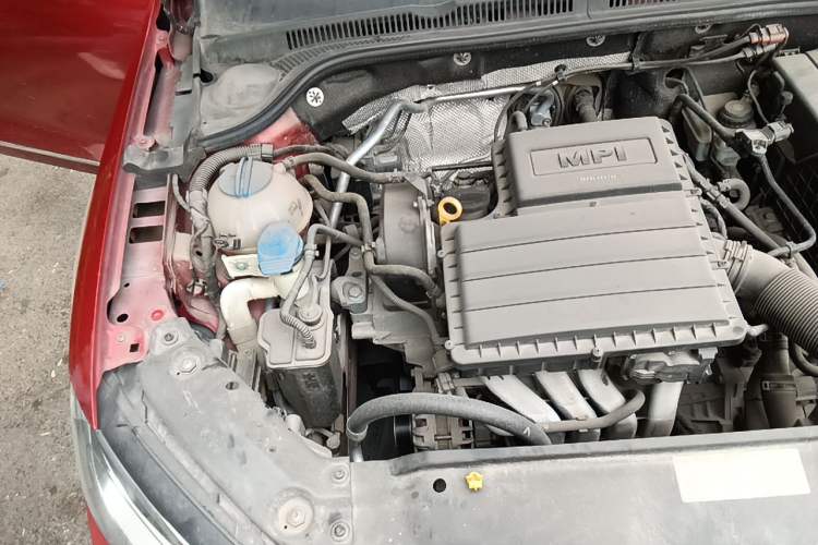Used Volkswagen Sagitar 2015 1.6L Automatic Comfort Model Engine Bay Right