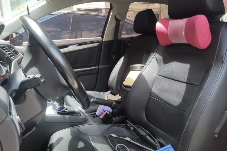 Used Volkswagen Sagitar 2015 1.6L Automatic Comfort Model Left Front Seat