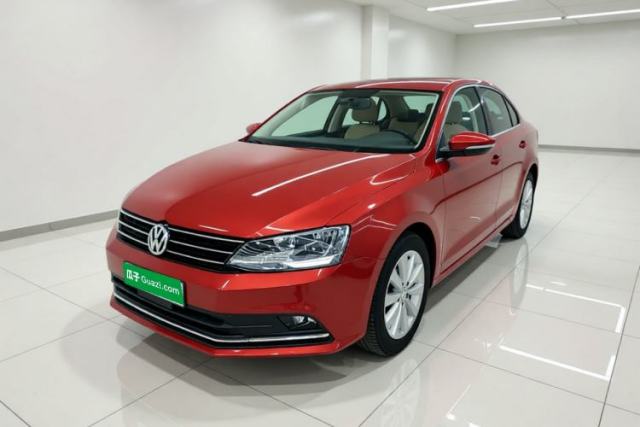 Ojetý Volkswagen Sagitar 2015 230TSI Automatic Comfort Version