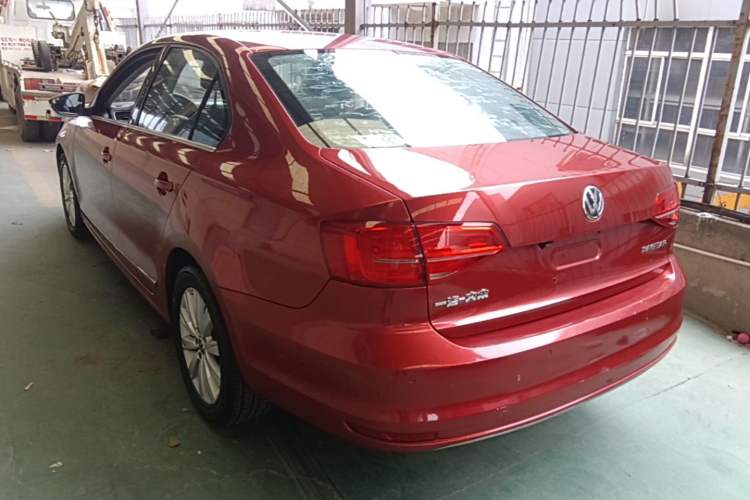 Used Volkswagen Sagitar 2015 1.6L Automatic Comfort Model Rear Left 45 Deg