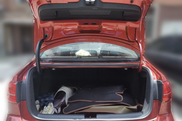 Used Volkswagen Sagitar 2015 1.6L Automatic Comfort Model Trunk
