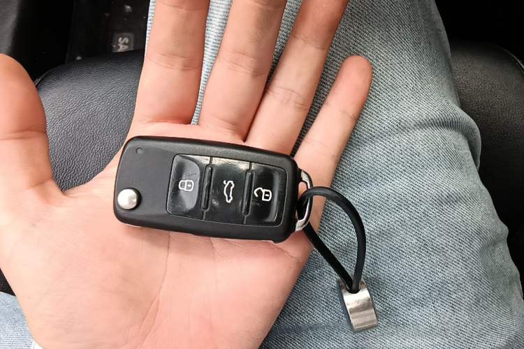 Used Volkswagen Sagitar 2015 1.6L Automatic Comfort Model Vehicle Key