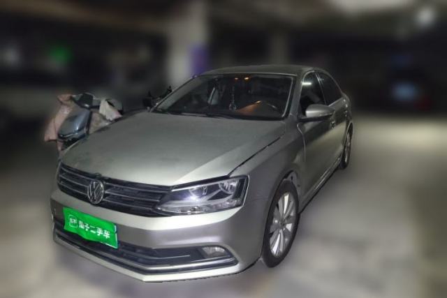 Used Volkswagen Sagitar 2015 1.6L Manual Comfort Model