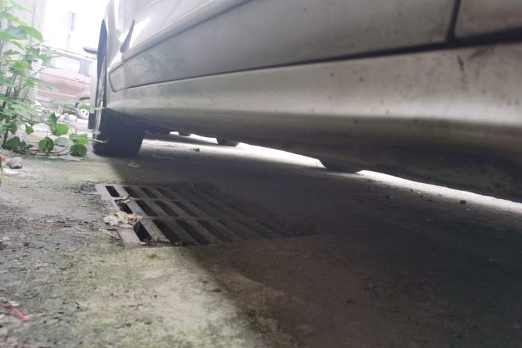 Used Volkswagen Sagitar 2015 1.6L Automatic Comfort Model Chassis Front Right