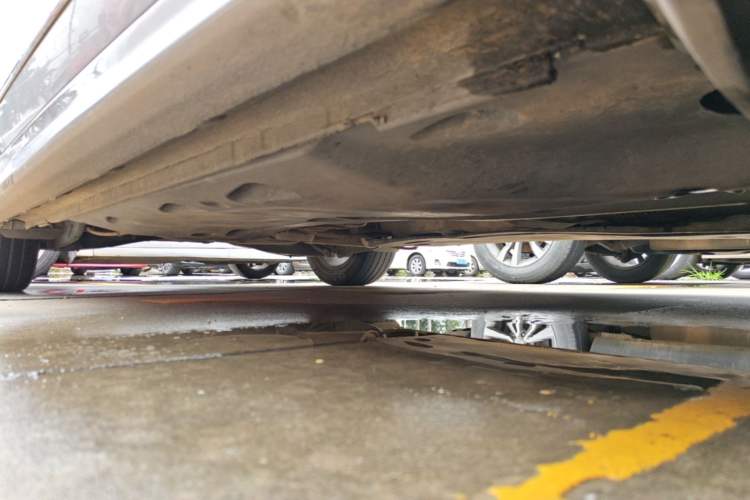 Used Volkswagen Sagitar 2015 1.6L Automatic Comfort Model Chassis Front Right