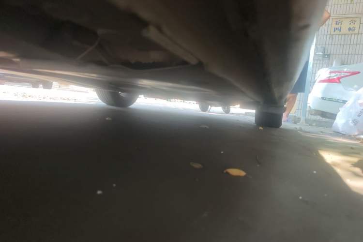 Used Volkswagen Sagitar 2015 1.6L Manual Comfort Model Chassis Rear Right