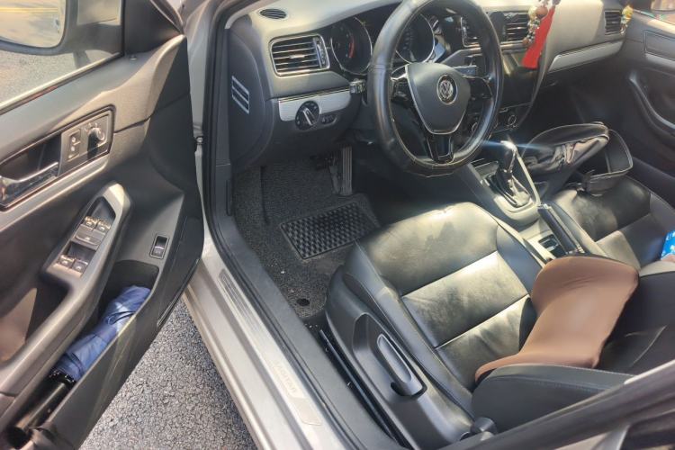 Used Volkswagen Sagitar 2015 1.6L Automatic Comfort Model Driver Seat