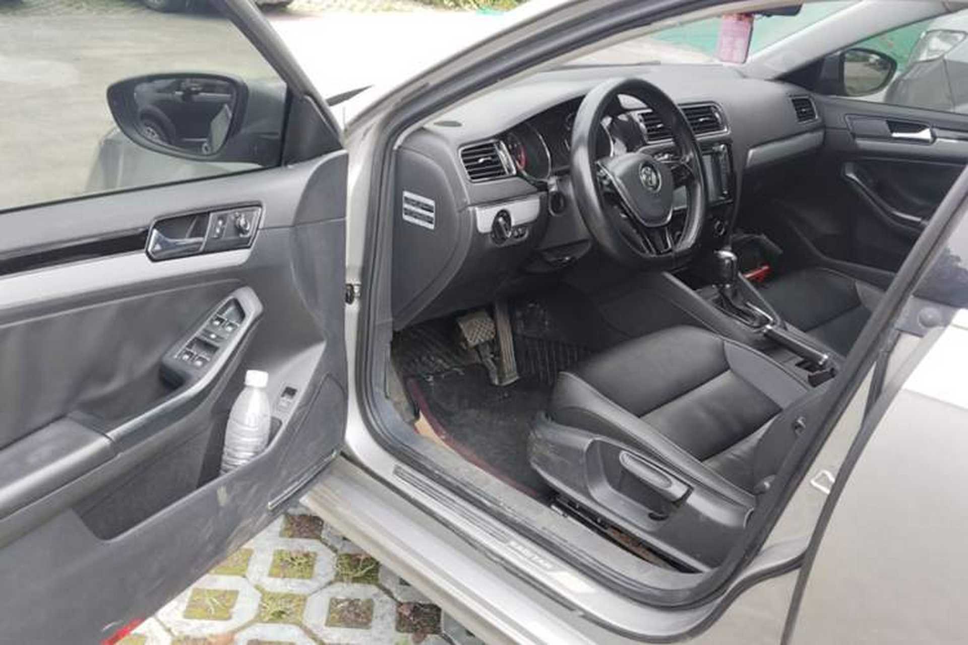 Used Volkswagen Sagitar 2015 1.6L Automatic Comfort Model Driver Seat