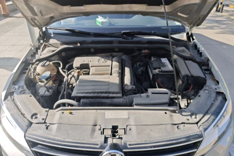 Used Volkswagen Sagitar 2015 230TSI Automatic Comfort Version Engine Bay