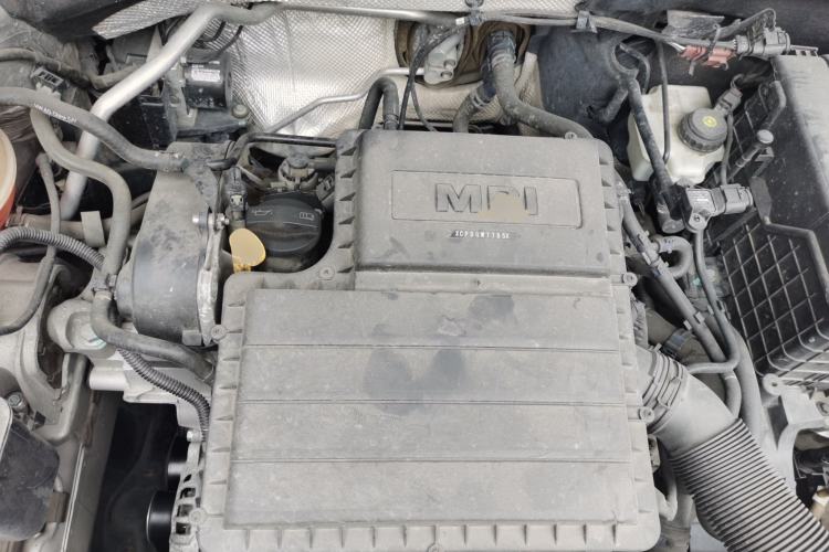 Used Volkswagen Sagitar 2015 1.6L Automatic Comfort Model Engine Bay