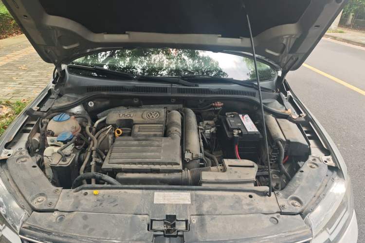 Used Volkswagen Sagitar 2015 230TSI Automatic Comfort Version Engine Bay