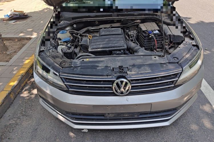 Used Volkswagen Sagitar 2015 1.6L Automatic Comfort Model Engine Bay