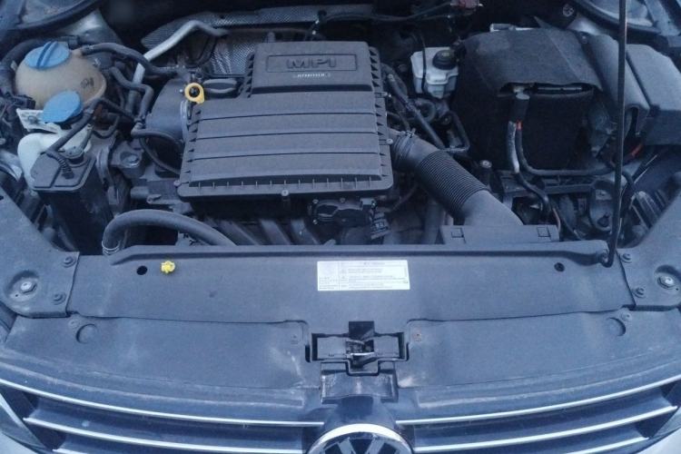 Used Volkswagen Sagitar 2015 1.6L Manual Comfort Model Engine Bay
