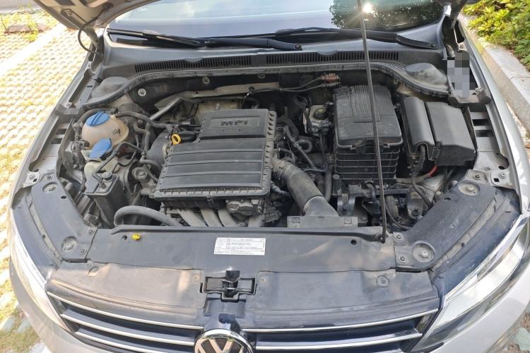 Used Volkswagen Sagitar 2015 1.6L Automatic Comfort Model Engine Bay