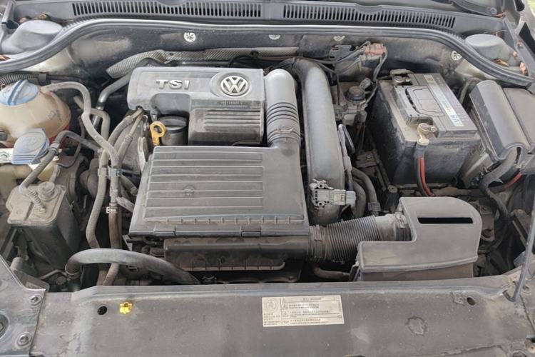 Used Volkswagen Sagitar 2015 230TSI Automatic Comfort Version Engine Bay