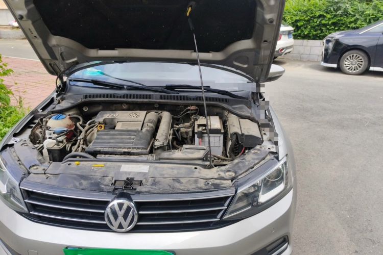 Used Volkswagen Sagitar 2015 280TSI Automatic Flagship Model Engine Bay Left