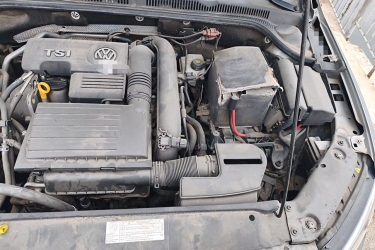 Used Volkswagen Sagitar 2015 230TSI Automatic Comfort Version Engine Bay Left