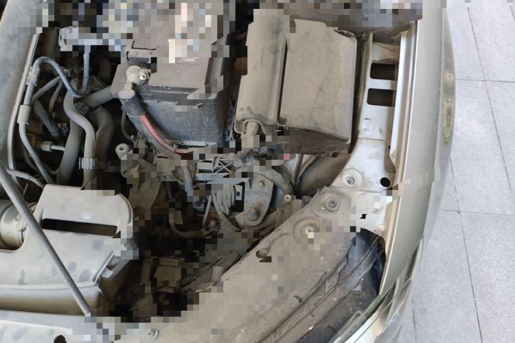 Used Volkswagen Sagitar 2015 230TSI Automatic Comfort Version Engine Bay Left