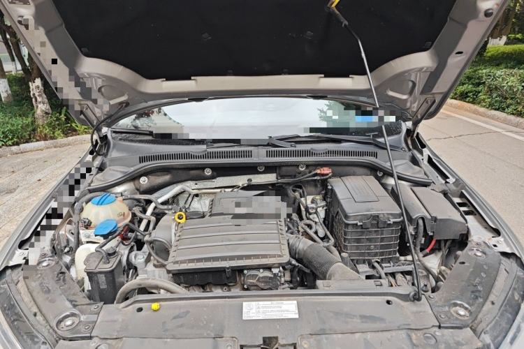 Used Volkswagen Sagitar 2015 1.6L Automatic Comfort Model Engine Bay