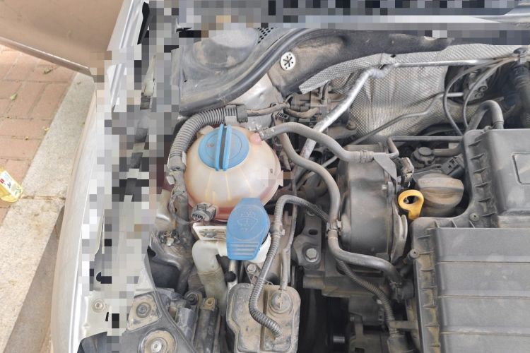 Used Volkswagen Sagitar 2015 1.6L Automatic Comfort Model Engine Bay Right