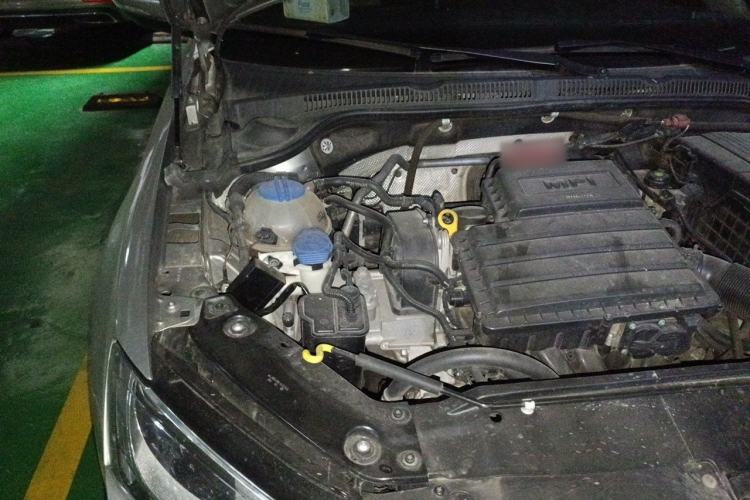 Used Volkswagen Sagitar 2015 1.6L Automatic Comfort Model Engine Bay Right