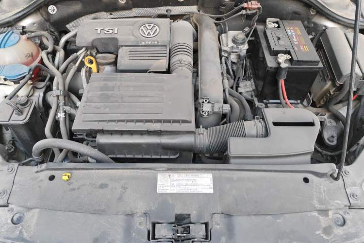 Used Volkswagen Sagitar 2015 230TSI Automatic Comfort Version Engine Bay