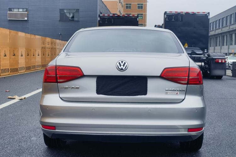 Used Volkswagen Sagitar 2015 1.6L Automatic Comfort Model Exterior 5