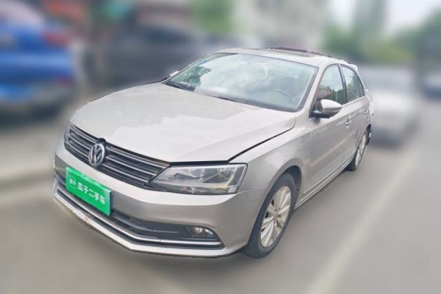 Used Volkswagen Sagitar 2015 1.6L Manual Comfort Model