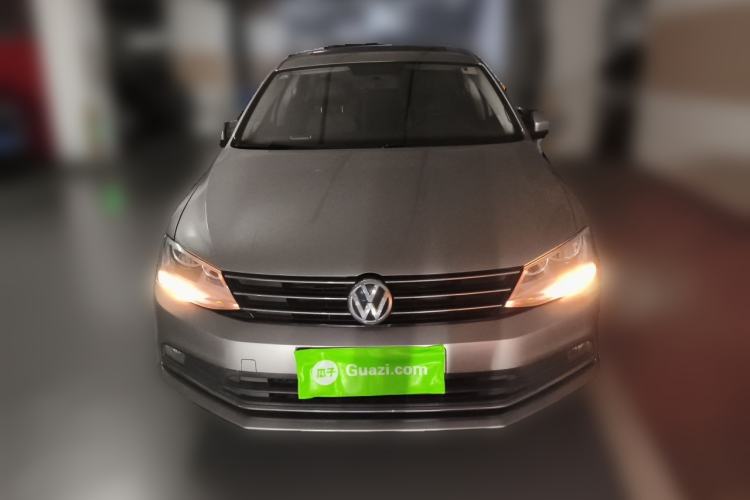 Used Volkswagen Sagitar 2015 230TSI Automatic Comfort Version Front