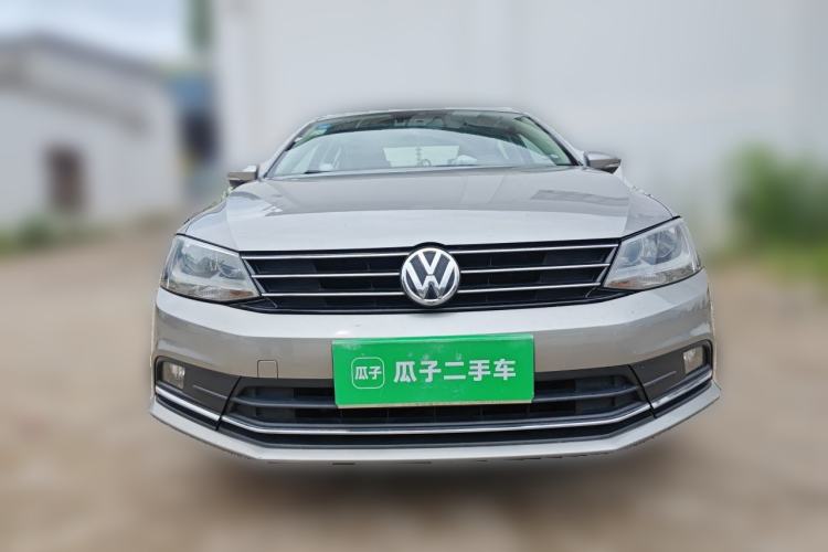 Used Volkswagen Sagitar 2015 230TSI Automatic Comfort Version Front