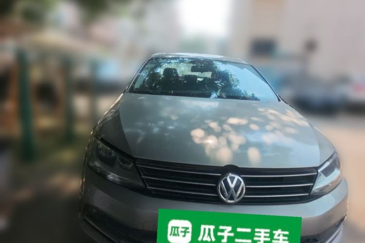 Used Volkswagen Sagitar 2015 1.6L Manual Comfort Model Front