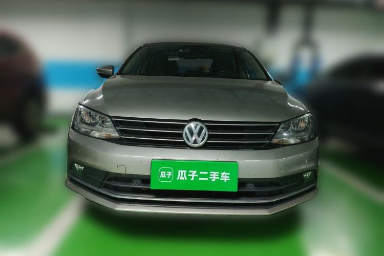 Used Volkswagen Sagitar 2015 230TSI Automatic Luxury Model Front
