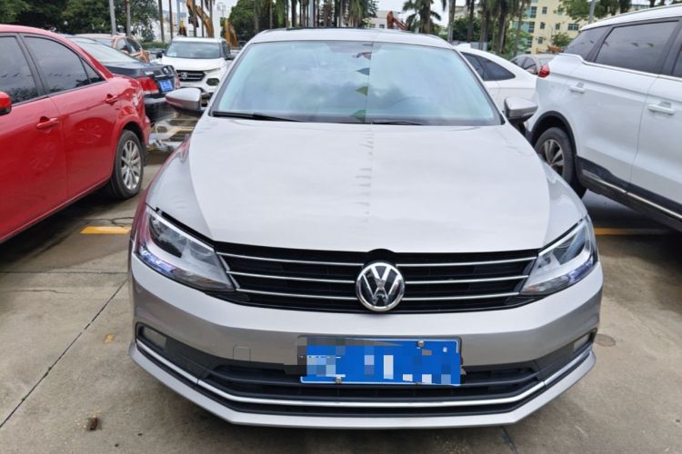 Used Volkswagen Sagitar 2015 1.6L Automatic Comfort Model Front