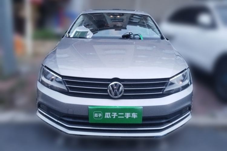 Used Volkswagen Sagitar 2015 1.6L Manual Comfort Model Front