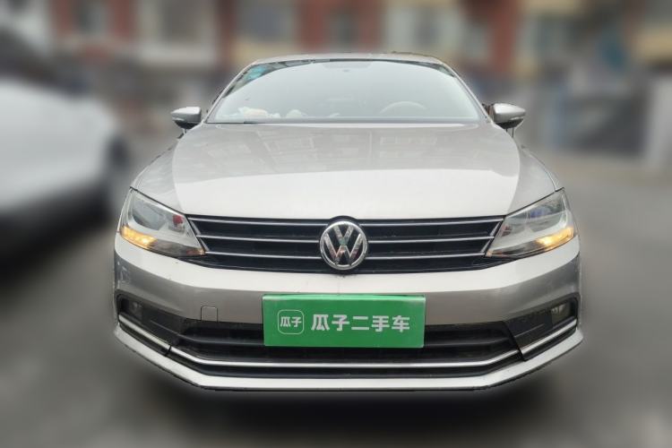 Used Volkswagen Sagitar 2015 1.6L Automatic Comfort Model Front