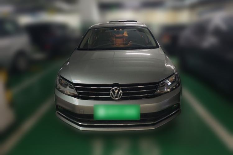 Used Volkswagen Sagitar 2015 230TSI Automatic Comfort Version Front