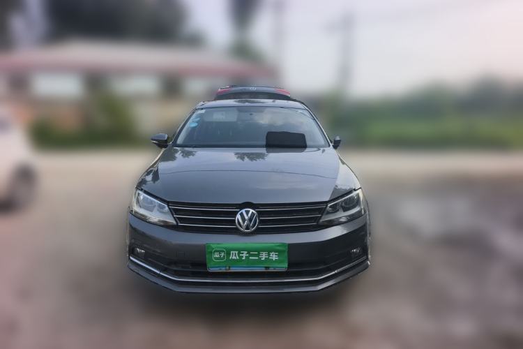 Used Volkswagen Sagitar 2015 1.6L Automatic Comfort Model Front