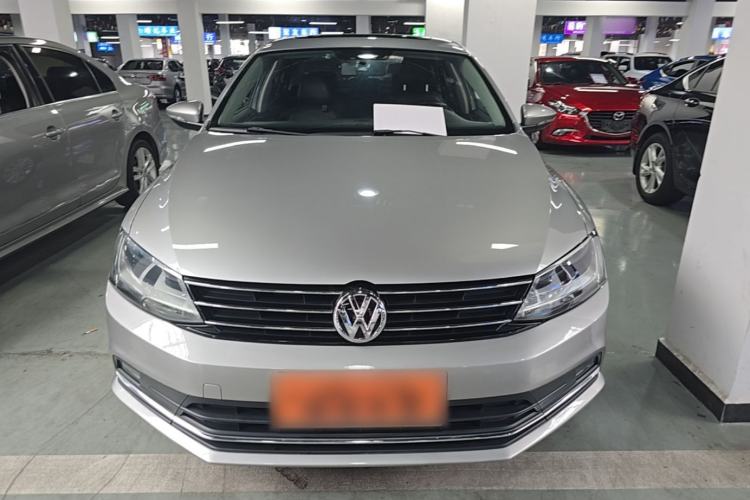 Used Volkswagen Sagitar 2015 1.6L Automatic Comfort Model Front