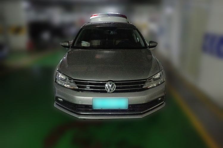 Used Volkswagen Sagitar 2015 1.6L Automatic Comfort Model Front