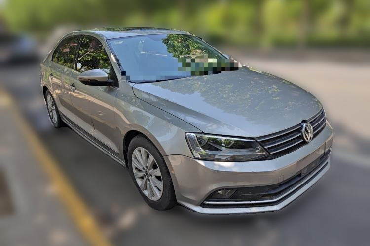 Used Volkswagen Sagitar 2015 1.6L Automatic Comfort Model Front Right 45 Deg