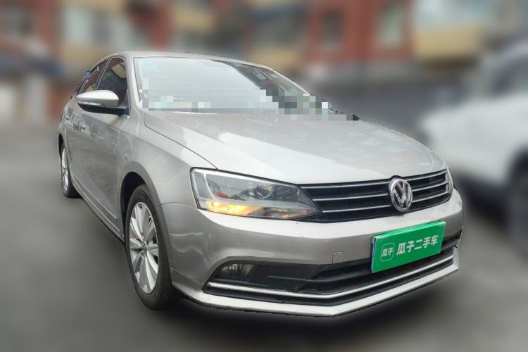 Used Volkswagen Sagitar 2015 1.6L Automatic Comfort Model Front Right 45 Deg