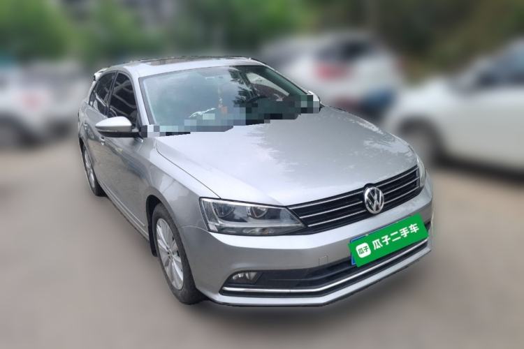 Used Volkswagen Sagitar 2015 1.6L Automatic Comfort Model Front Right 45 Deg